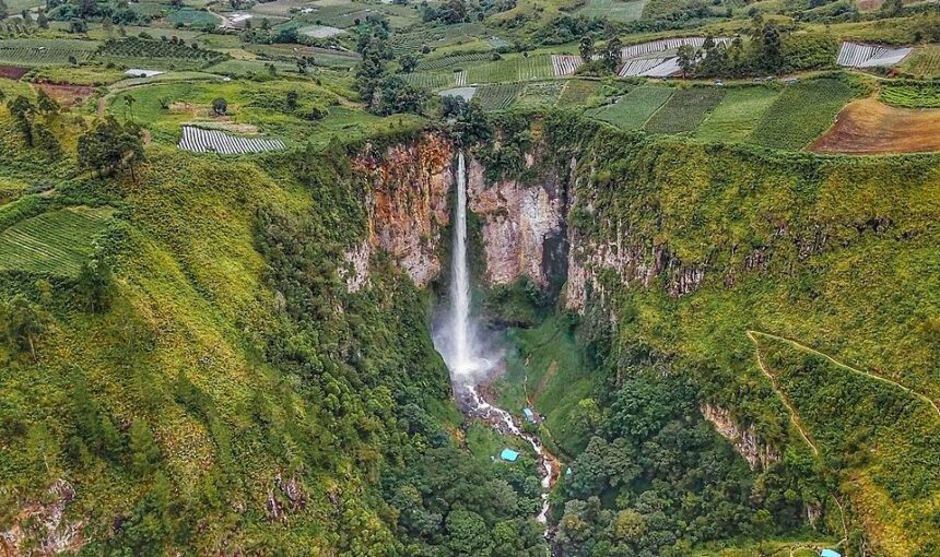 Sipiso-piso, Permata Alam di Pinggiran Danau Toba Sumatera Ultara