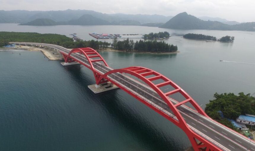 Backpacking ke Jayapura? Ini Rute dan Spot Wajibnya!